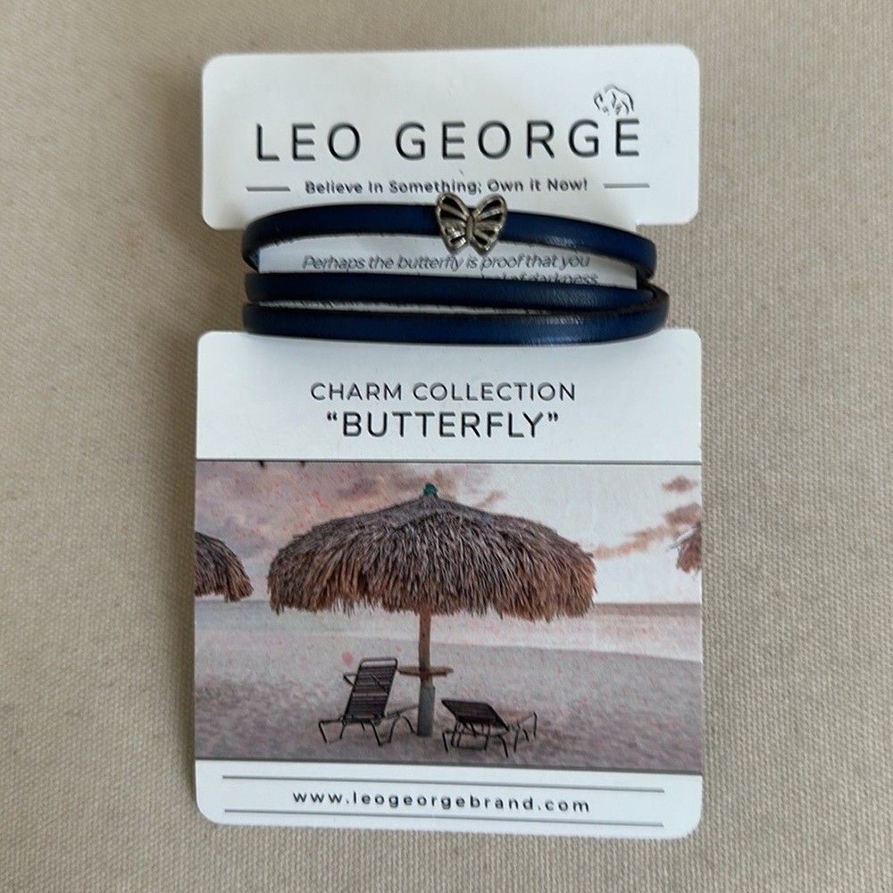 Adorable NWT Leo George Navy Leather Wrap Butterfly Charm Bracelet Size Medium